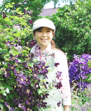 上野砂由紀.jpg