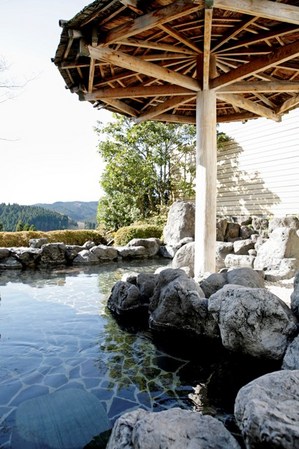 雅の湯　露天風呂.jpg